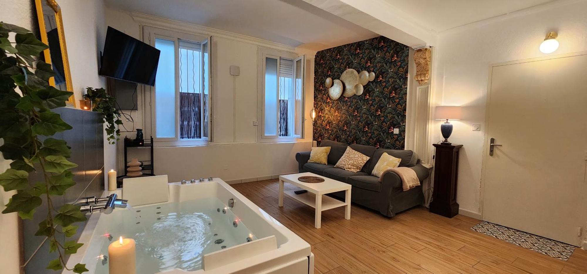Serenite Au Palais Romantique Jacuzzi Avignon