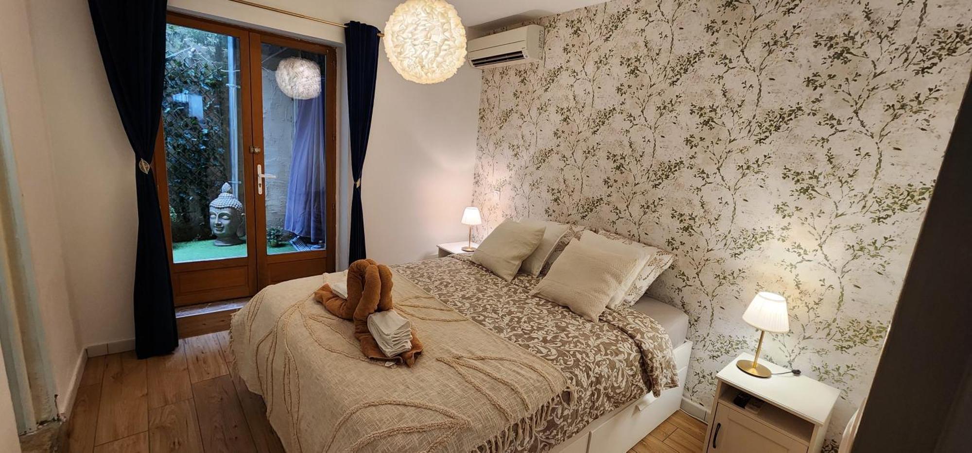 Serenite Au Palais Romantique Jacuzzi