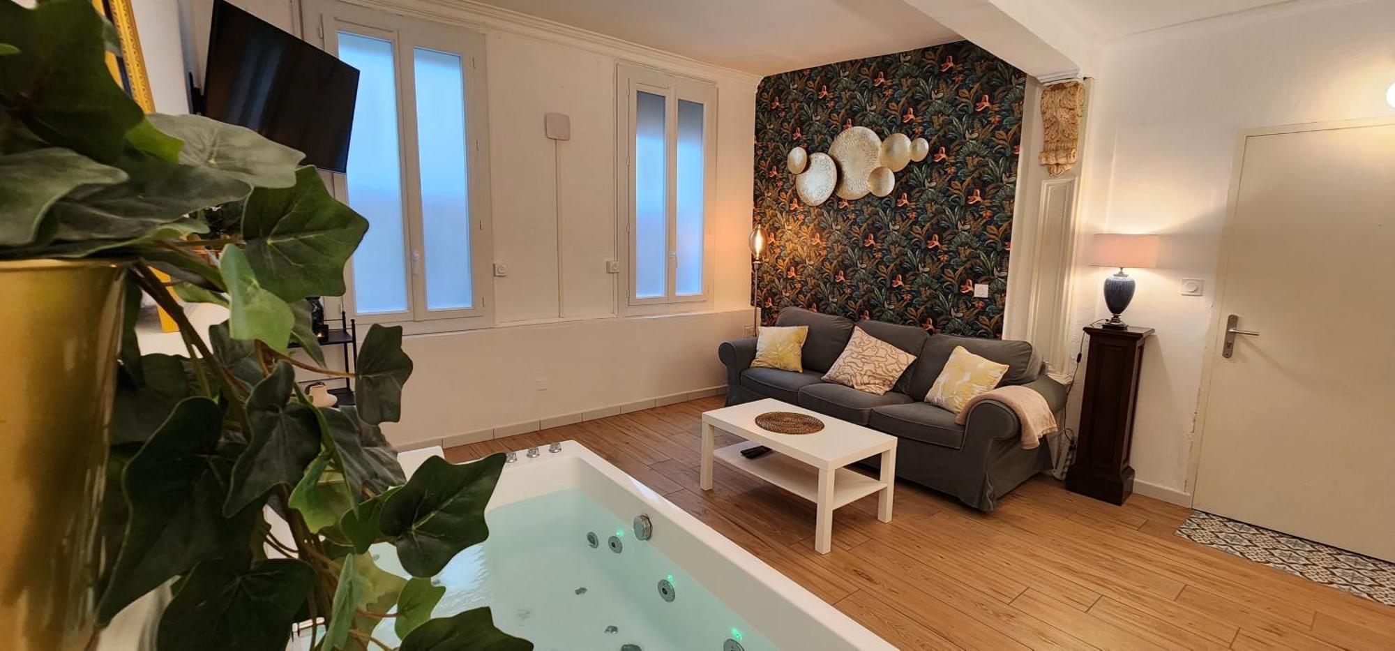 Serenite Au Palais Romantique Jacuzzi Appartement *
