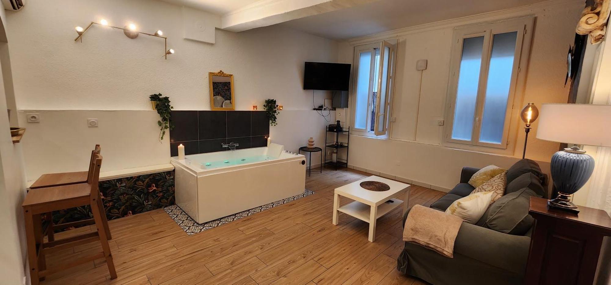 Serenite Au Palais Romantique Jacuzzi Appartement